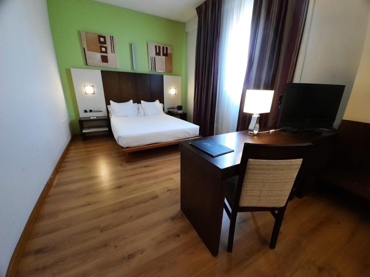 Hotel La Borona Gijón Buitenkant foto