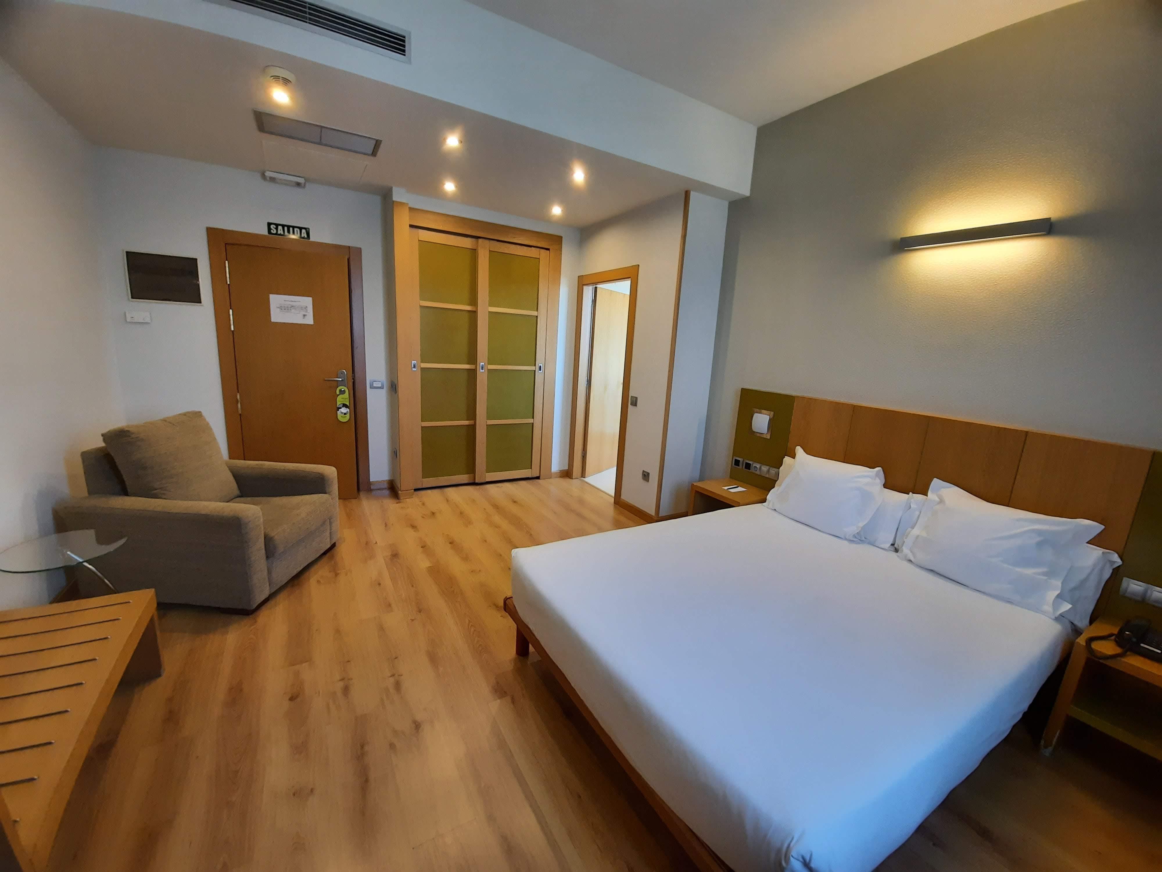 Hotel La Borona Gijón Buitenkant foto
