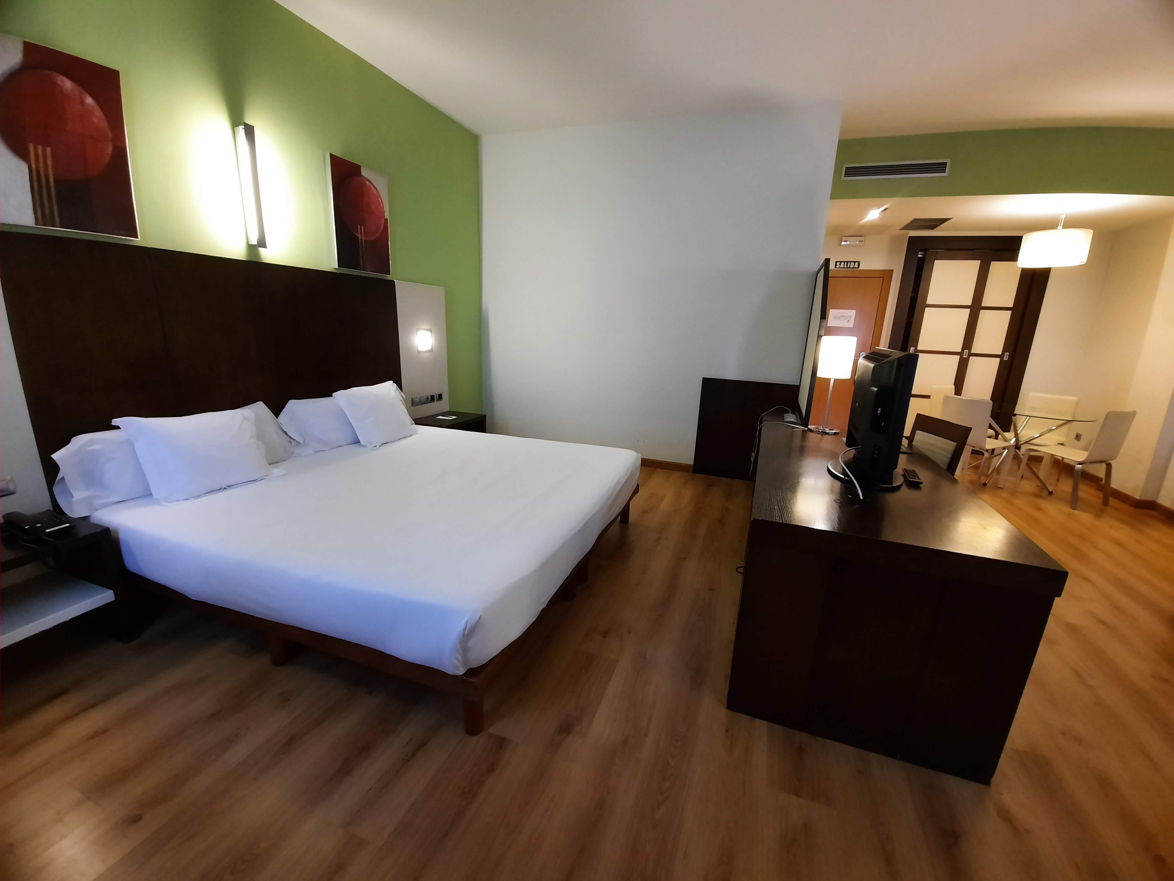 Hotel La Borona Gijón Buitenkant foto