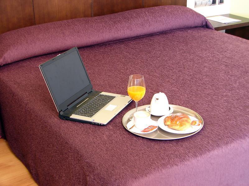 Hotel La Borona Gijón Kamer foto