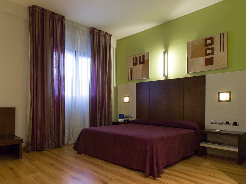 Hotel La Borona Gijón Buitenkant foto